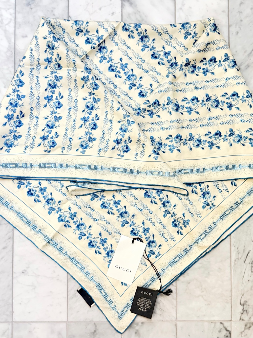 NWT Gucci Floral Scarf